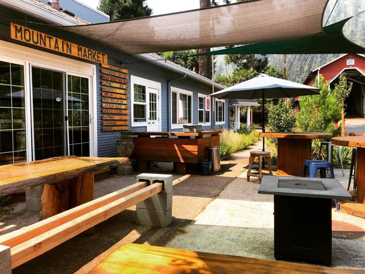 Oakridge Westfir Lodge & Mountain Market מראה חיצוני תמונה